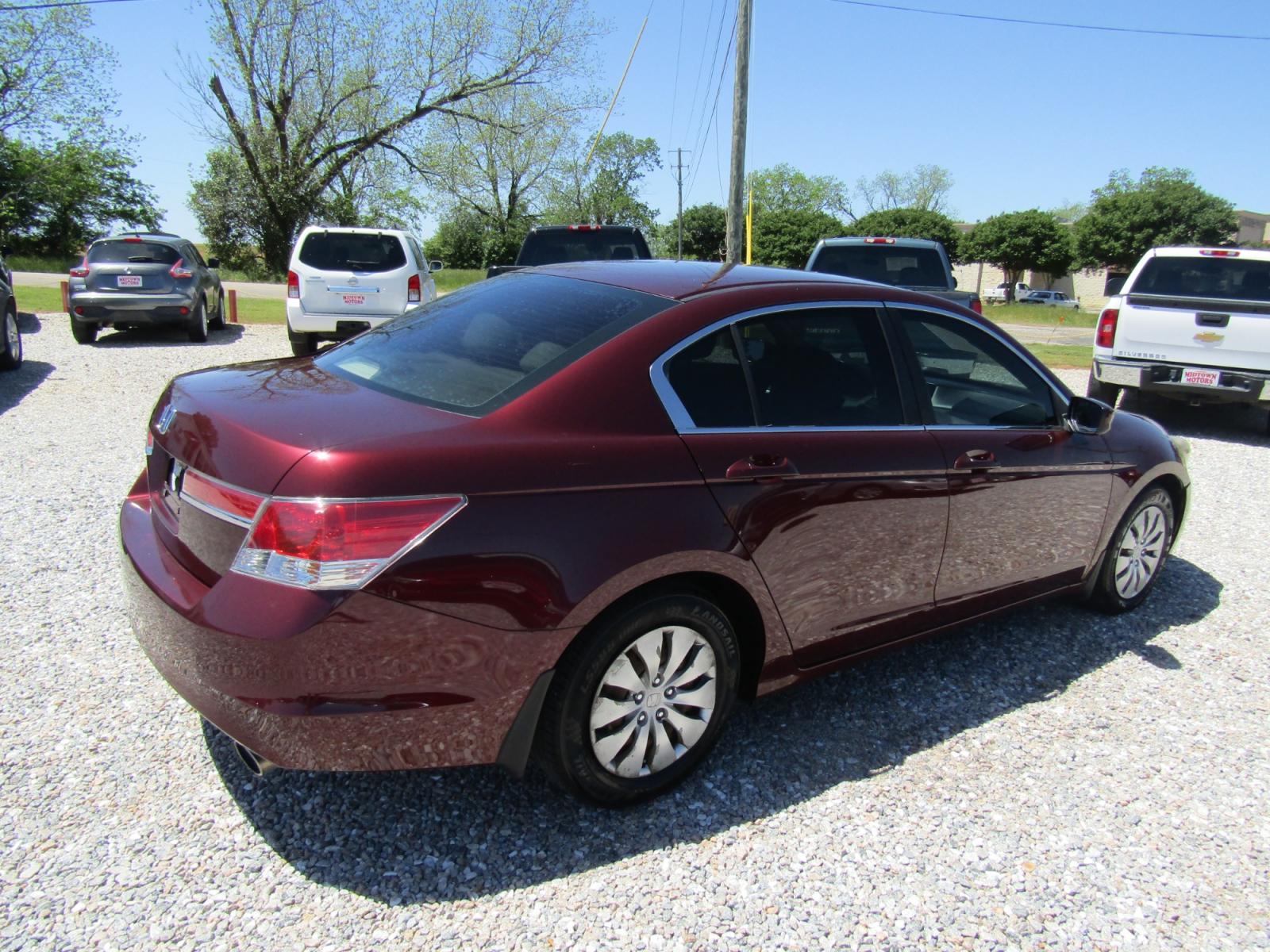 2012 Maroon /Tan Honda Accord (1HGCP2F35CA) , Automatic transmission, located at 15016 S Hwy 231, Midland City, AL, 36350, (334) 983-3001, 31.306210, -85.495277 - Photo #7